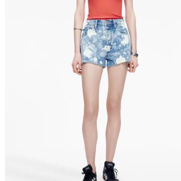 Re/done 70's Levi’s vintage high-waisted denim shorts NWT - Picture 2 of 8